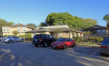 Summer Creek in Houston, TX - Foto de edificio - Building Photo