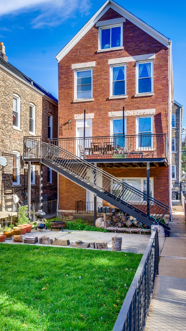 3311 South May Street in Chicago, IL - Building Photo - Building Photo