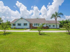 3675 66th Ave in Vero Beach, FL - Building Photo