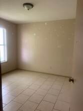 5120 San Francisco Ave in Laredo, TX - Building Photo - Building Photo
