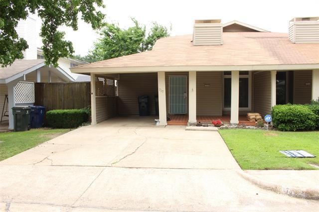710 Valiant Cir in Garland, TX - Building Photo