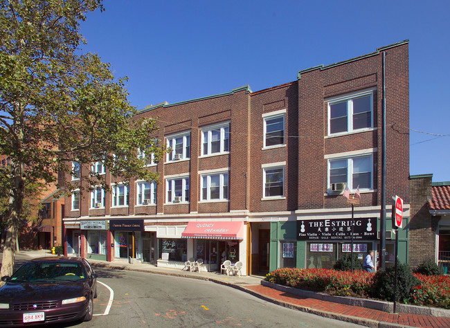 Ritz Manor in Quincy, MA - Foto de edificio - Building Photo