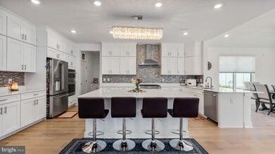 87 Aaron Truehart Wy in Ewing Township, NJ - Building Photo - Building Photo