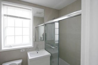 48-29 40th St in Queens, NY - Foto de edificio - Building Photo