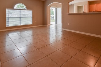 1030 Brenton Leaf Dr in Ruskin, FL - Foto de edificio - Building Photo