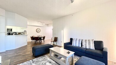 2727 Anzio Ct in Palm Beach Gardens, FL - Building Photo - Building Photo