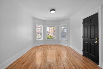 1031 N Drake Ave in Chicago, IL - Building Photo - Building Photo