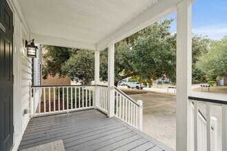 6 Commercial Row, Unit B in Charleston, SC - Building Photo - Building Photo