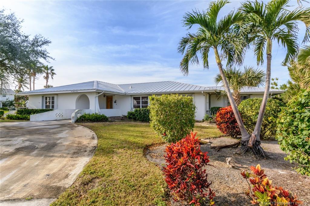 607 Malabar Ave in Fort Pierce, FL - Building Photo
