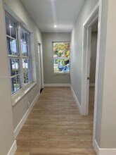 3095 W Flagler St in Miami, FL - Building Photo - Building Photo