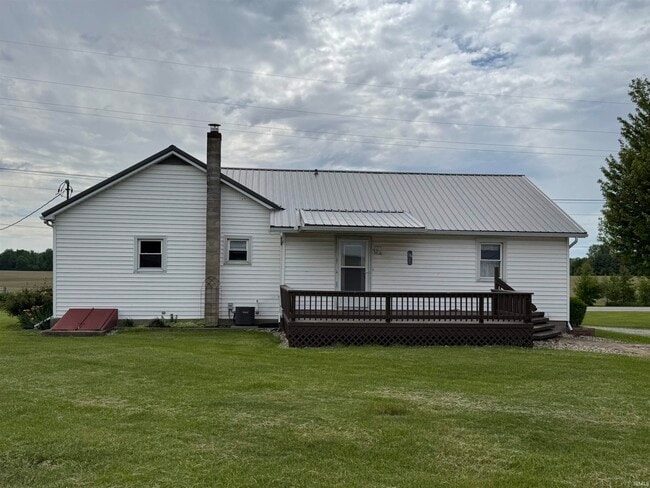 6571 N Old US Hwy 31 in Rochester, IN - Foto de edificio - Building Photo