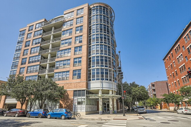 property at 1200 W Monroe St