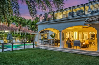 2323 Delmar Pl in Fort Lauderdale, FL - Building Photo - Building Photo