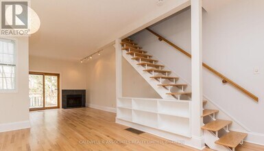 56 Queen Victoria St in Ottawa, ON - Building Photo - Building Photo