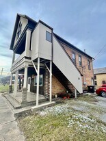 700 Market St in Darlington, PA - Building Photo