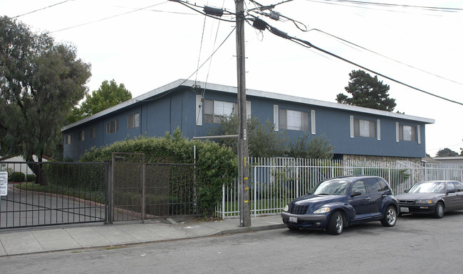 2518 Manchester Ave in San Pablo, CA - Building Photo - Building Photo