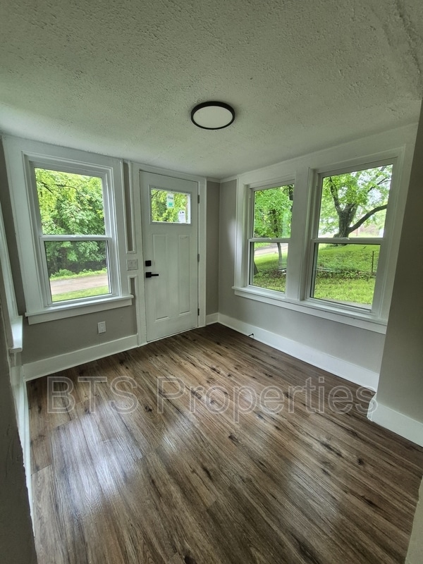 property at 1615 E Wilson Ave