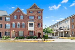 22447 Norwalk Square in Ashburn, VA - Building Photo