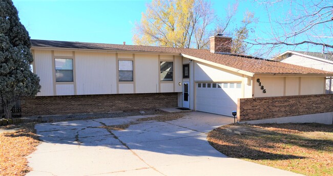 6185 Little Johnny Dr in Colorado Springs, CO - Building Photo - Building Photo