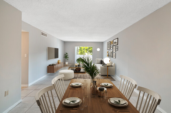 Oak Grove in Miami, FL - Building Photo - Building Photo