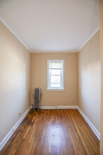 5939 N Northwest Hwy in Chicago, IL - Building Photo - Building Photo