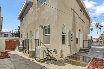 967 S Lorena St in Los Angeles, CA - Building Photo - Building Photo