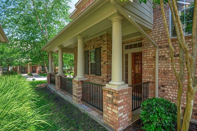 19 Crocus Petal St in The Woodlands, TX - Building Photo - Building Photo