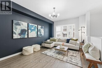 33 Barley Ln in Hamilton, ON - Building Photo - Building Photo