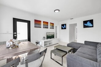 7910 Byron Ave in Miami Beach, FL - Building Photo - Building Photo