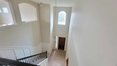 2105 Kingwood Dr in Deer Park, TX - Building Photo - Building Photo