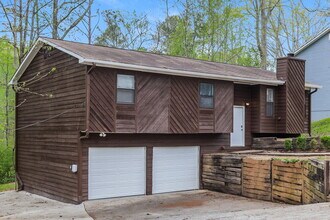 4031 Cindy Dr in Douglasville, GA - Building Photo - Building Photo