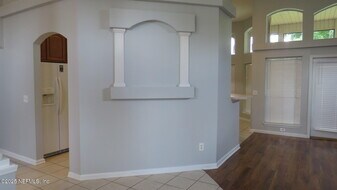 3726 Bedford Dr in Middleburg, FL - Building Photo