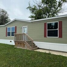 3052 N Gary St in New Castle, IN - Building Photo - Building Photo