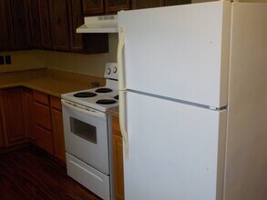 909 Highland Dr in Junction City, KS - Building Photo - Building Photo