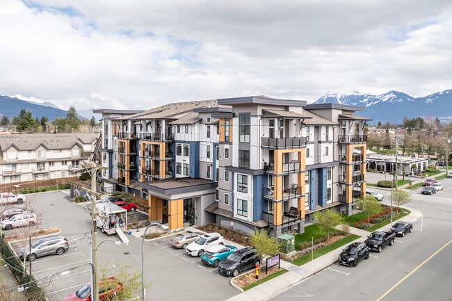 45875 Victoria Av