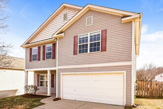 1418 River Run Rd in Lowell, NC - Building Photo - Building Photo