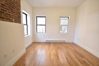 888 10th Ave in New York, NY - Building Photo - Building Photo
