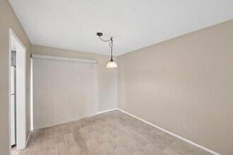 7818 E Vía Camello in Scottsdale, AZ - Building Photo - Building Photo