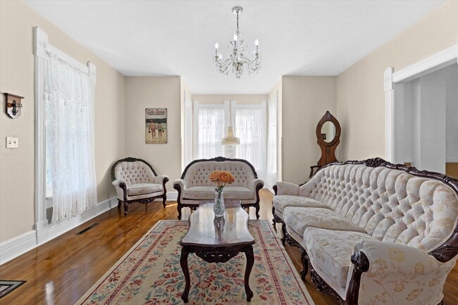 property at 722 Center St