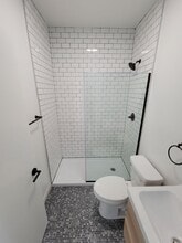 3994 S Wilton Pl in Los Angeles, CA - Building Photo - Building Photo