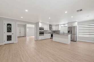 3468 Clover Oak Dr in San Jose, CA - Building Photo - Building Photo