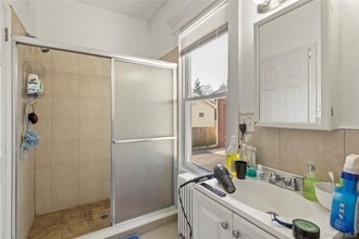 172 Harrison Ave in Mineola, NY - Building Photo - Building Photo