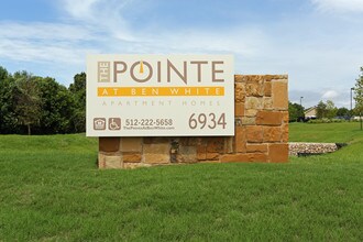Pointe at Ben White in Austin, TX - Foto de edificio - Other