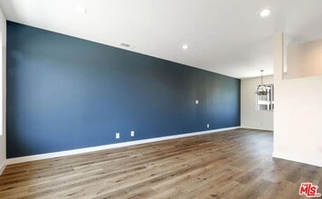 110 S Eucalyptus Ave in Inglewood, CA - Building Photo - Building Photo