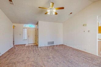 10519 Virgo St NW in Albuquerque, NM - Building Photo - Building Photo