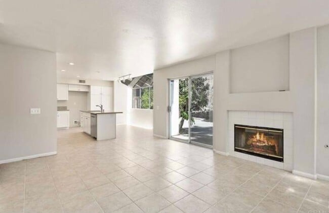 property at 3366 Waterford Dr