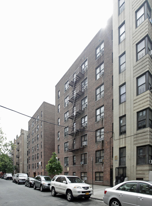 2976 Marion Ave in Bronx, NY - Building Photo