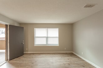 500 Cumberland Ave-Unit -C6 in Jasper, TN - Building Photo - Building Photo