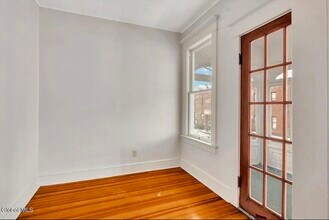 6 W Erie St, Unit 6 w erie st, Albany, NY, 12208 in Albany, NY - Foto de edificio - Building Photo