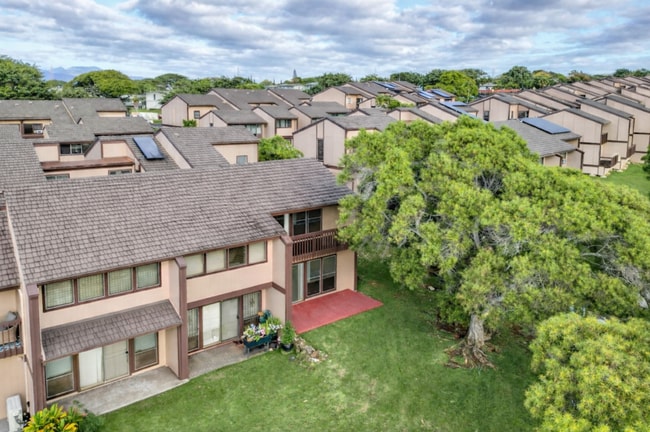 property at 98-1421-1421 Ka?ahumanu St